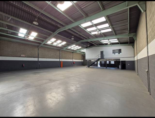 504M² WAREHOUSE TO LET IN WADEVILLE
